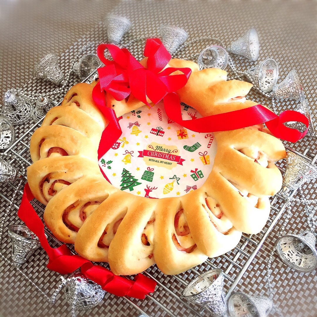 ベーコンエピでクリスマスリース作り 手作りパンで幸せな日々 パン教室 ゆっこぱん Yuccopan 埼玉県川口市